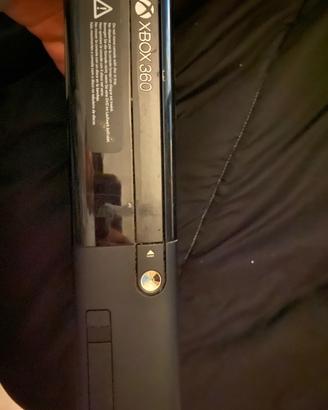 XBOX360 + stock giochi + 4 controller