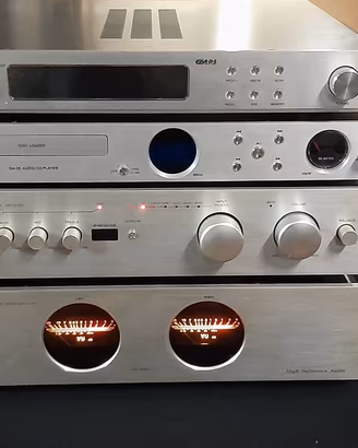 AERON PA01 PRE-AMPLIFIER + AA01 POWER AMPLIFIER 
