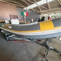 Gommone natante motore carrello