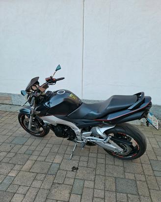 Suzuki GSR 600