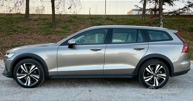Volvo V60 Cross Country D4 AWD Geartronic Business