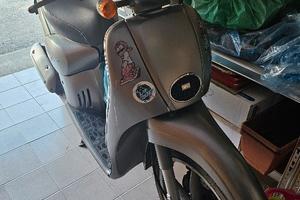 Scarabeo 50 Aprilia