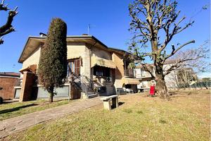 VILLA UNIFAMILIARE INDIPENDENTE SU LOTTO DI 1.000