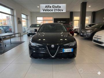 Alfa Romeo Giulia 2.2 Turbodiesel 210 CV AT8 AWD Q