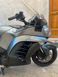 Moto Kawasaki 1400 GTR