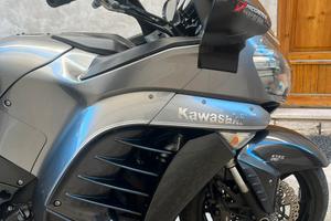 Moto Kawasaki 1400 GTR
