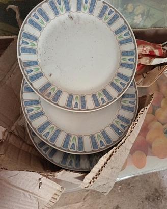 servizio piatti stile vintage 80/90 