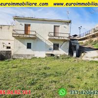 Casolare panoramico con terreno