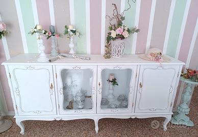 credenza rifatta in stile shabby 