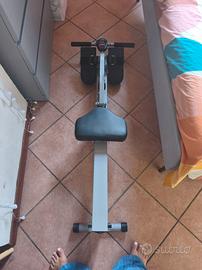 Vogatore per allenamento da casa