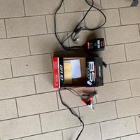 carica e mantenimento batteria scooter e auto