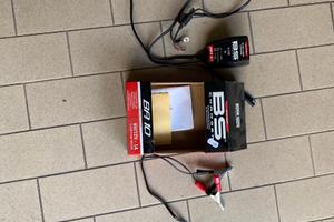 carica e mantenimento batteria scooter e auto