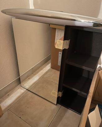 Mobiletto con specchio