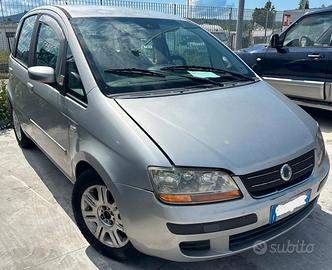 FIAT IDEA per ricambi usati