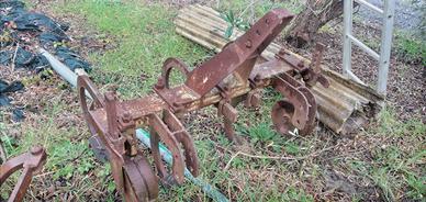 estirpatore a tre punti