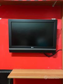 Tv lcd LG 32” hd ready con decoder
