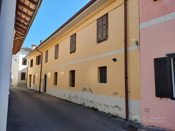 Appartamento bicamere da ristrutturare