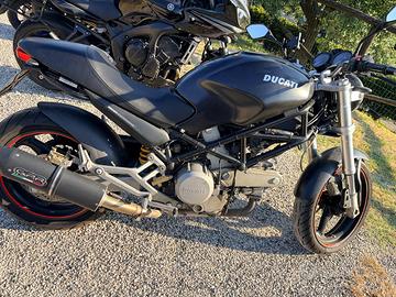 Ducati Monster Dark 400 ie