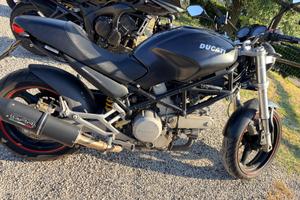 Ducati Monster Dark 400 ie