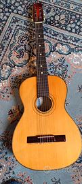 chitarra classica con custodia
