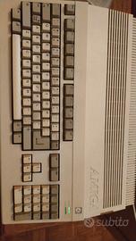 Commodore Amiga 500 + espansione di memoria ...