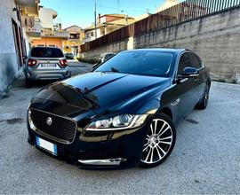 Jaguar XF 2.0 D 180 CV Prestige luxury