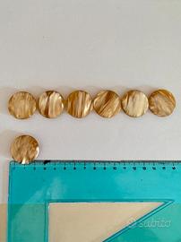 Bottone in simil madreperla rosa