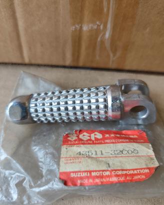 PEDALINA ANTERIORE DESTRA ORIGINALE SUZUKI NUOVO R