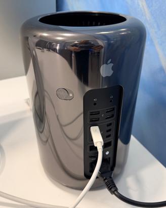 Apple Mac Pro 2013 12-Core Xeon 64GB