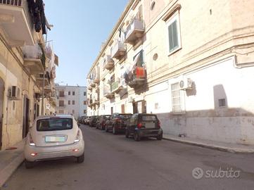 MONOLOCALE A BISCEGLIE