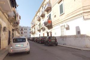 MONOLOCALE A BISCEGLIE