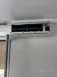 Condizionatore Riello doppio Split con motore