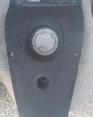 coperchio serbatoio aerox 50