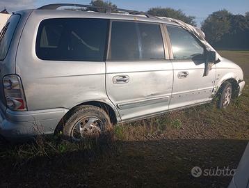 Hyundai trajet x pezzi