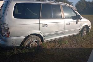 Hyundai trajet x pezzi