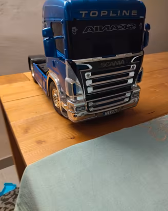Camion Tamiya Scania