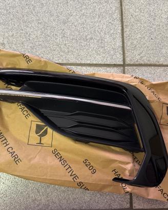 Griglia modanatura anteriore VW Golf 7.5 R-Line sx