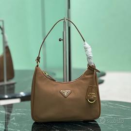 Borsa a spalla da donna Prada