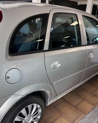 OPEL Meriva 1.7 CDTI 101CV Cosmo