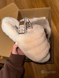 UGG Slippers Fluff Yeah con cinturino posteriore