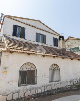 3 LOCALI A ROMA