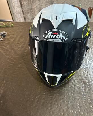 Casco AIROH gp 550