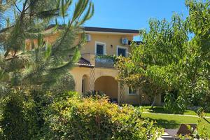 Appartamenti con piscina + spiaggia in Calabria