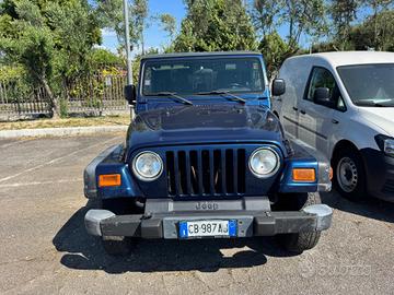 Jeep Wrangler Hard Top 2.4 Sport