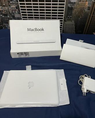 MacBook 2009 SSD 250GB – Batteria nuova + Scatola