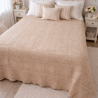 Copriletto matrimoniale fatto a mano all’uncinetto