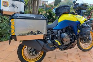 Suzuki V-Strom 800 DE accessoriata tagliandata