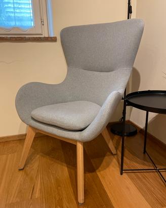 Poltrona grigia stile nordico