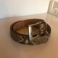Cintura in vero pitone.