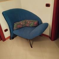 poltrona moderna blu